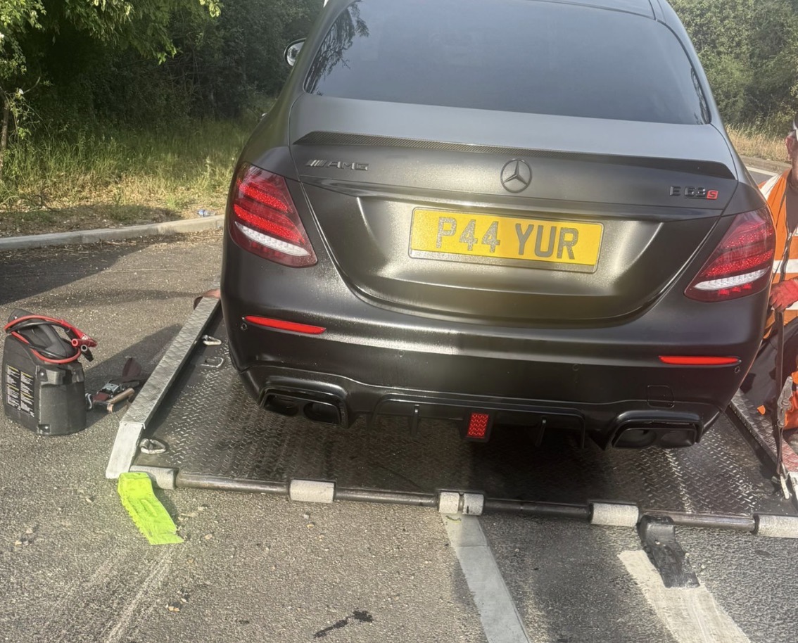 Damaged car buyers Salvargo free UK collection